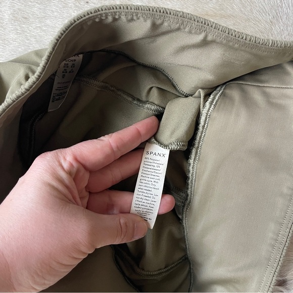 Spanx Green Out of Office Trousers in Tuscan Olive Pants - Picture 5 of 6